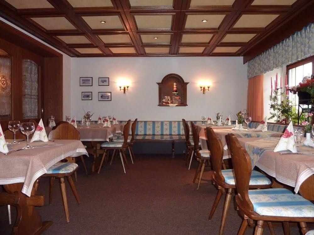 Historisches Genusshotel Loewen Schopfheim Bagian luar foto
