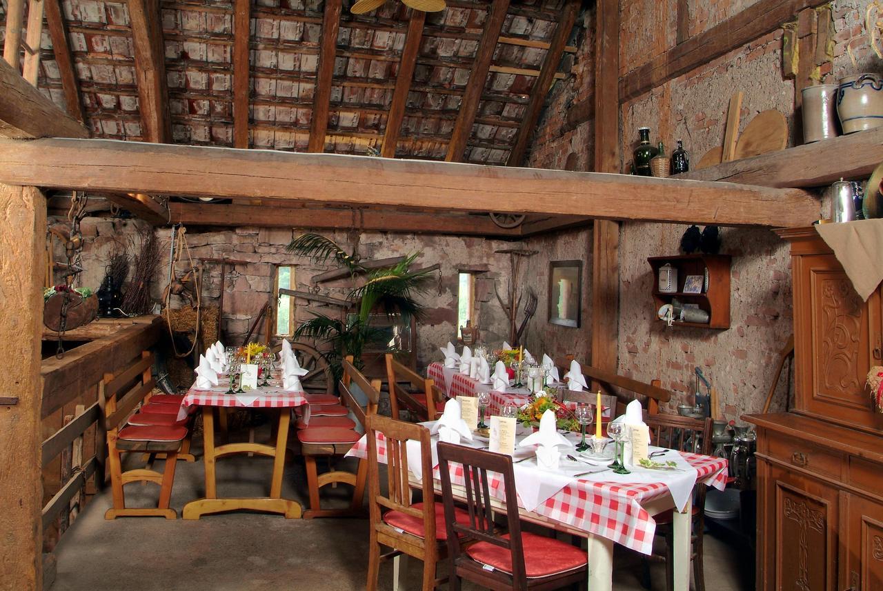 Historisches Genusshotel Loewen Schopfheim Bagian luar foto